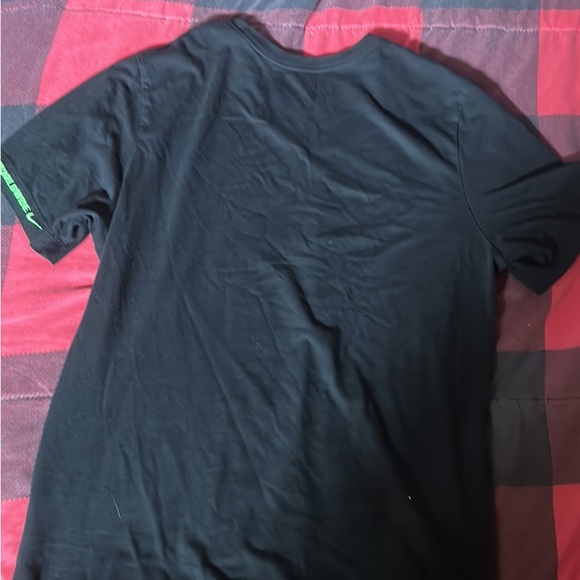 Men’s Nike Worldwide tee. - Picture 2 of 5